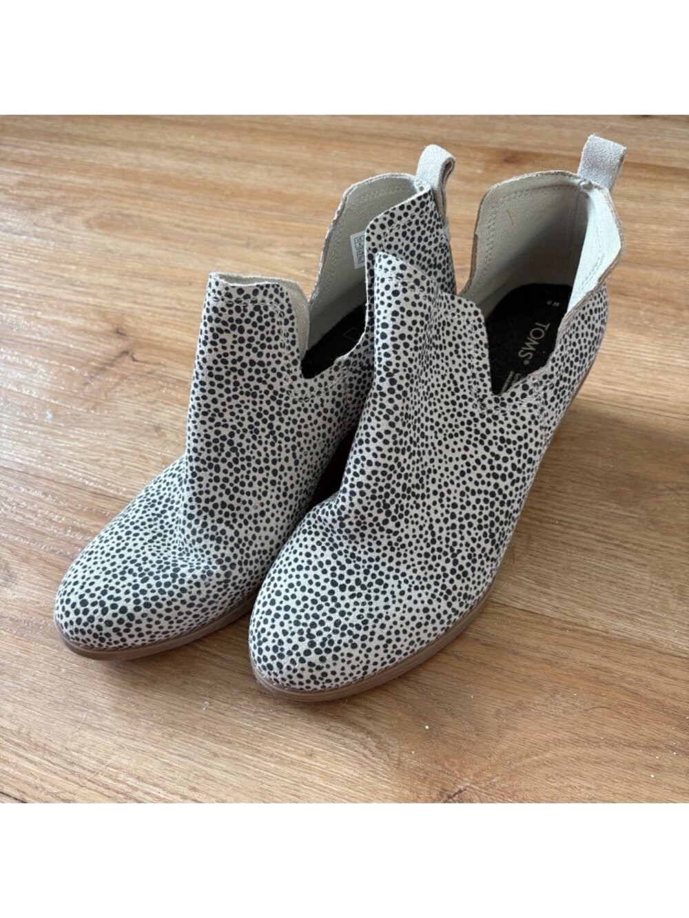 Toms Kallie Wedge Ankle Bootie Soft Suede Mini Cheetah Print Women’s Sz 8